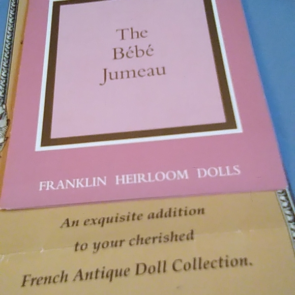 The Franklin Heirloom Be'be' Jumeau Doll - Picture 12 of 15